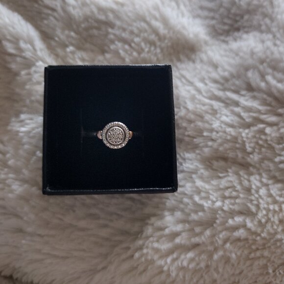 Ring - Picture 1 of 1